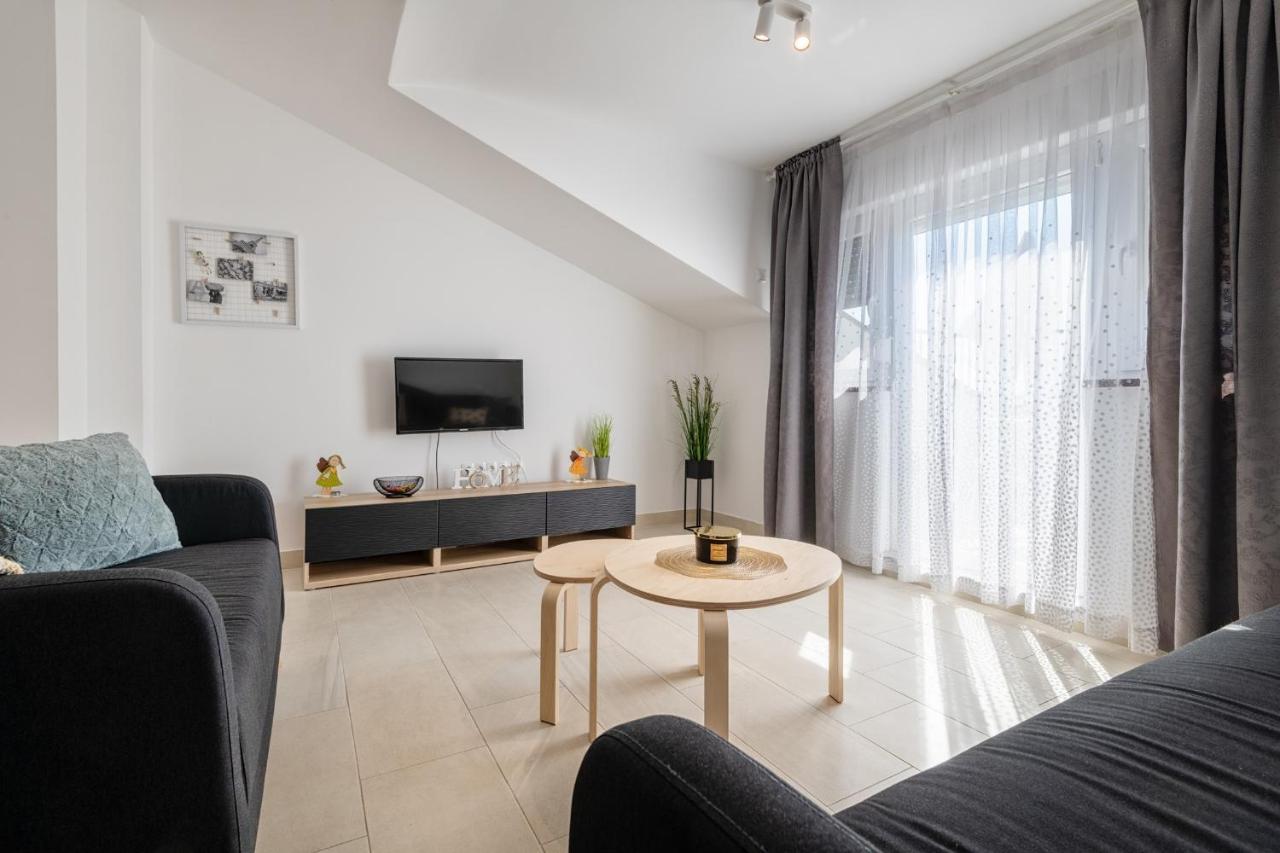 Apartment Familia Neum Exterior photo